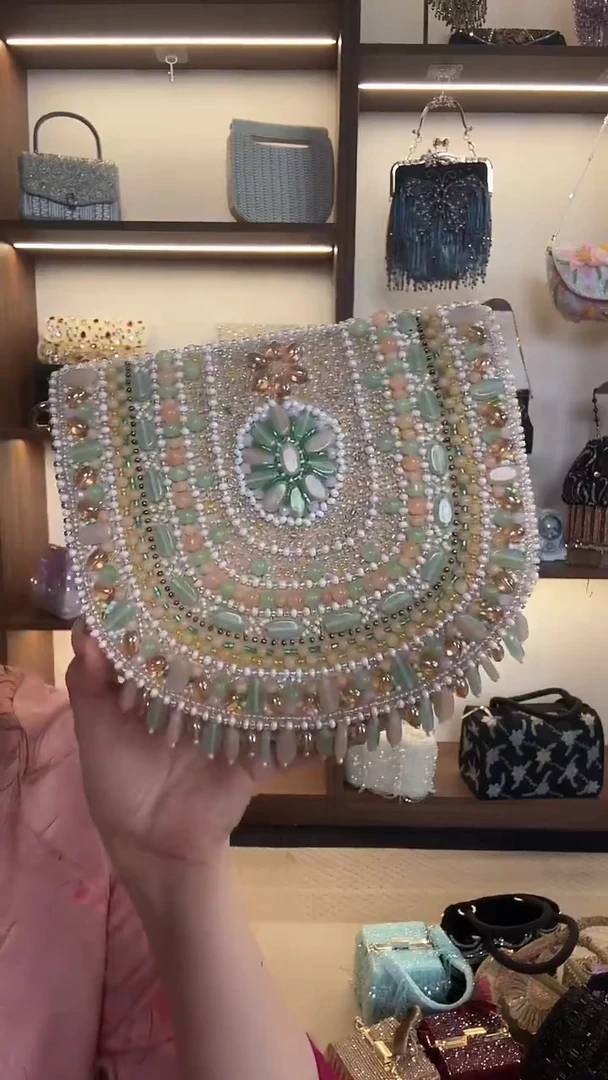 织物Fjss-666百格汇手工串珠包