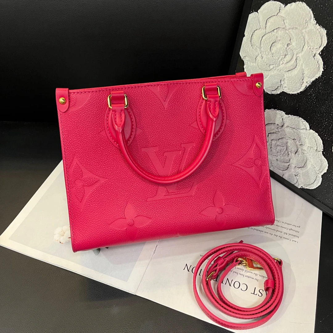 95新 LouisVuitton/路易威登 粉色小号芯片onthego单肩包B3133