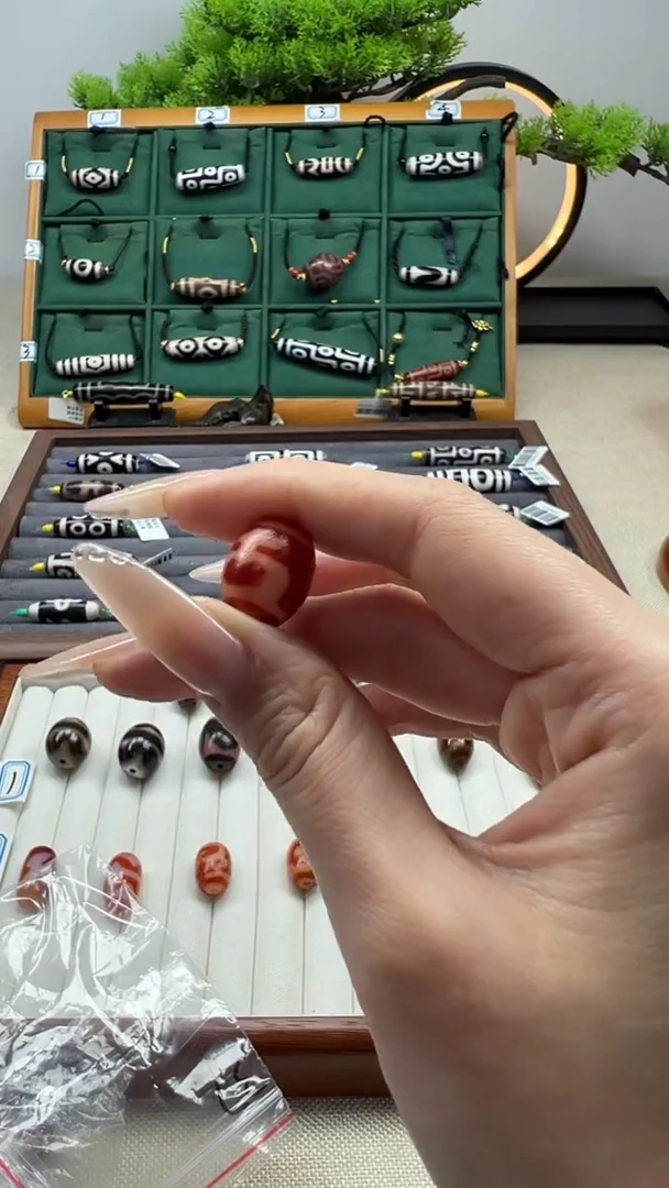 玛瑙/玉髓（覆膜）颈饰未镶嵌福*70.（微瑕随机发货）