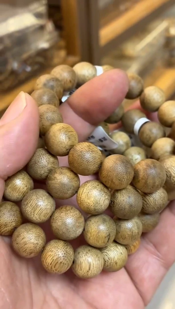 沉香手串 菩萨棋圆珠单圈1.3多样性发其一