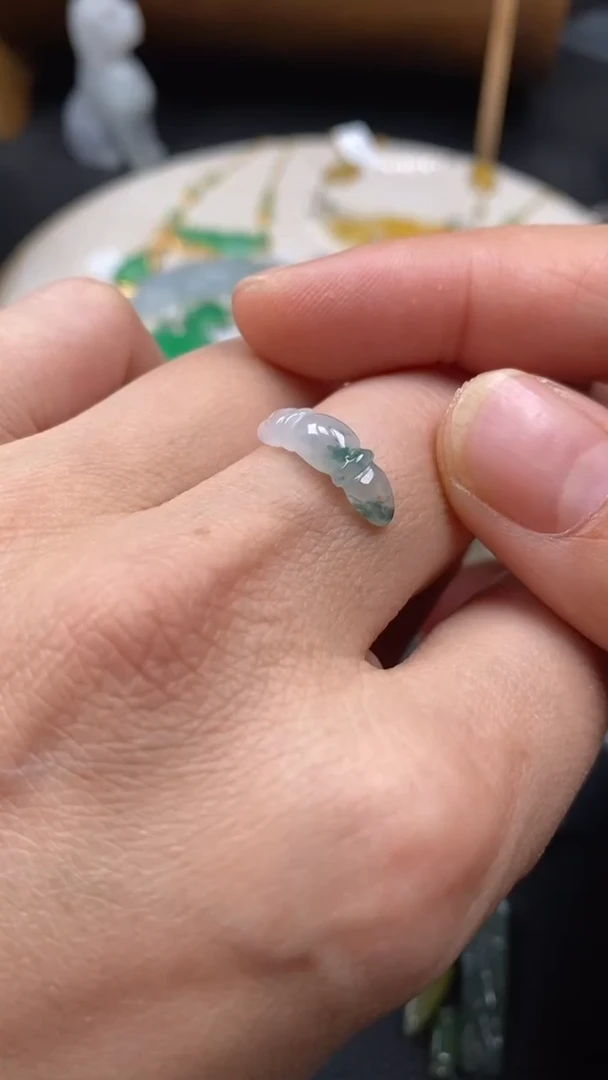 【闪购商品】翡翠颈饰未镶嵌翡翠净货27461