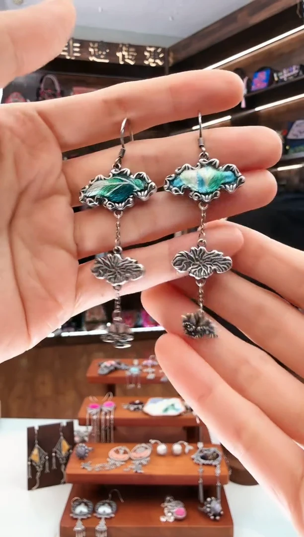 【闪购商品】织绣115蚩梦苗族古绣