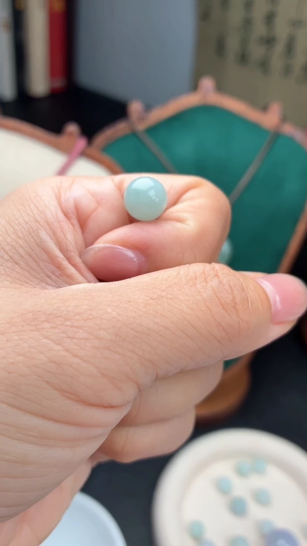 颈饰未镶嵌翡翠天然翡翠A货