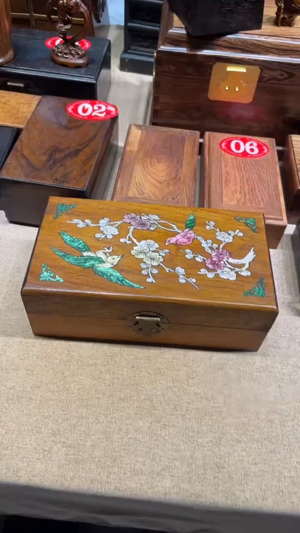木喜鹊登梅螺钿首饰盒