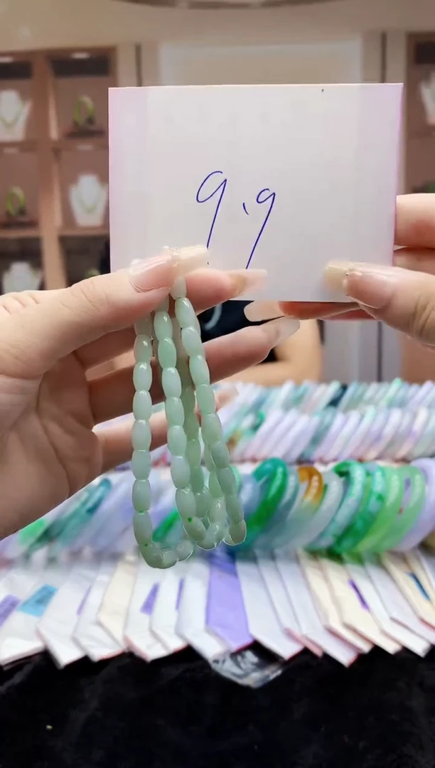 翡翠未镶嵌颈饰0666912082