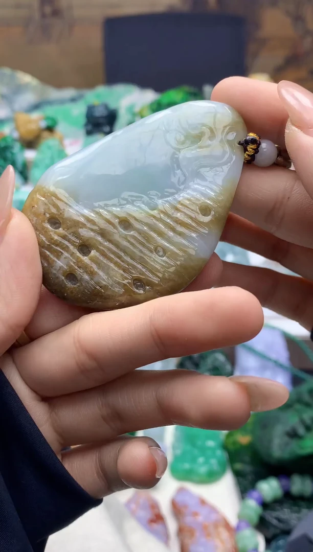 颈饰未镶嵌翡翠天然缅甸A货翡翠