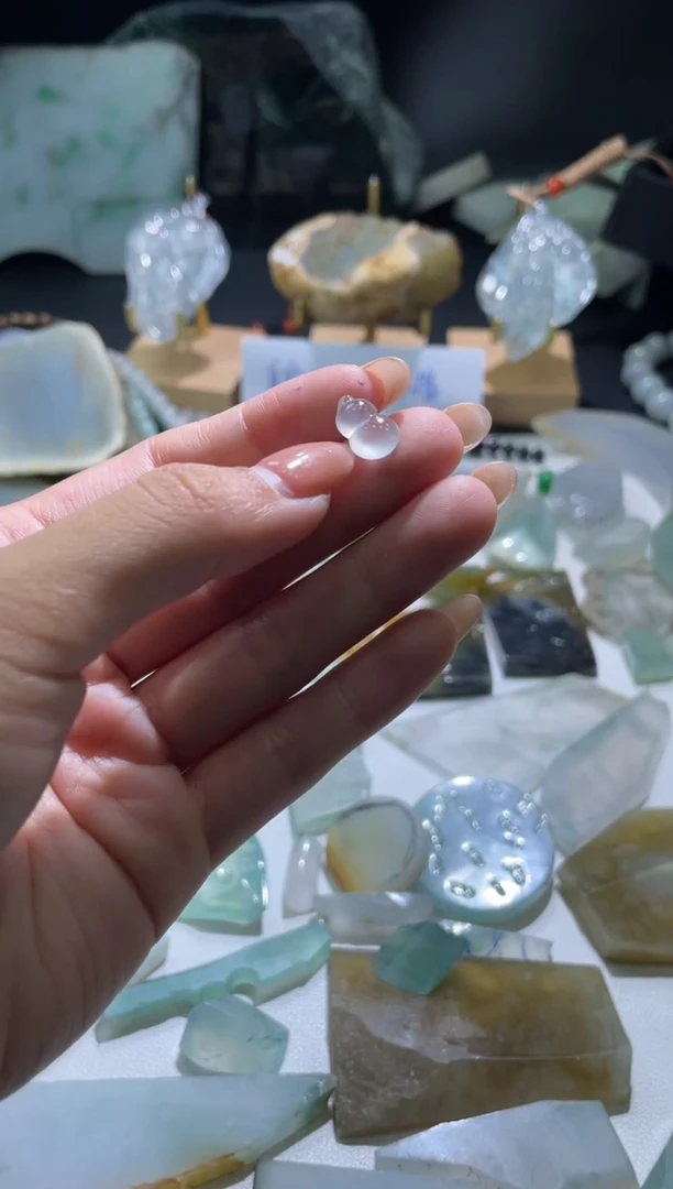 未镶嵌定制翡翠葫芦