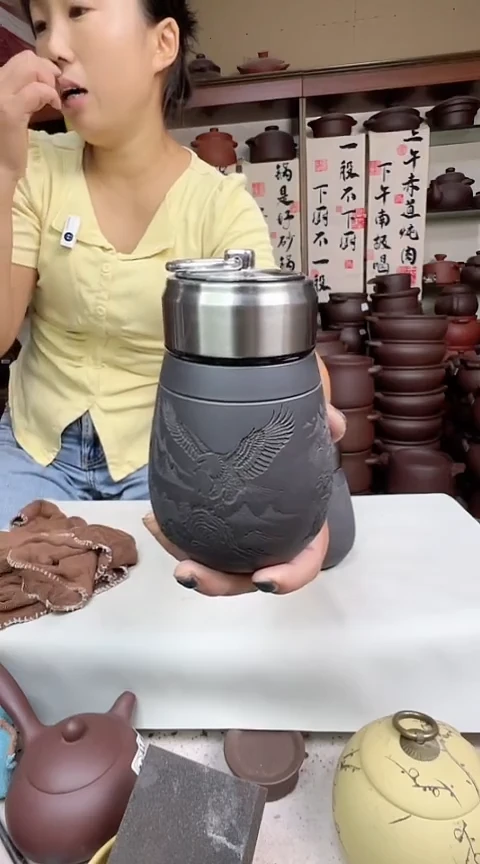 宜兴紫砂无暇刻绘车载杯
