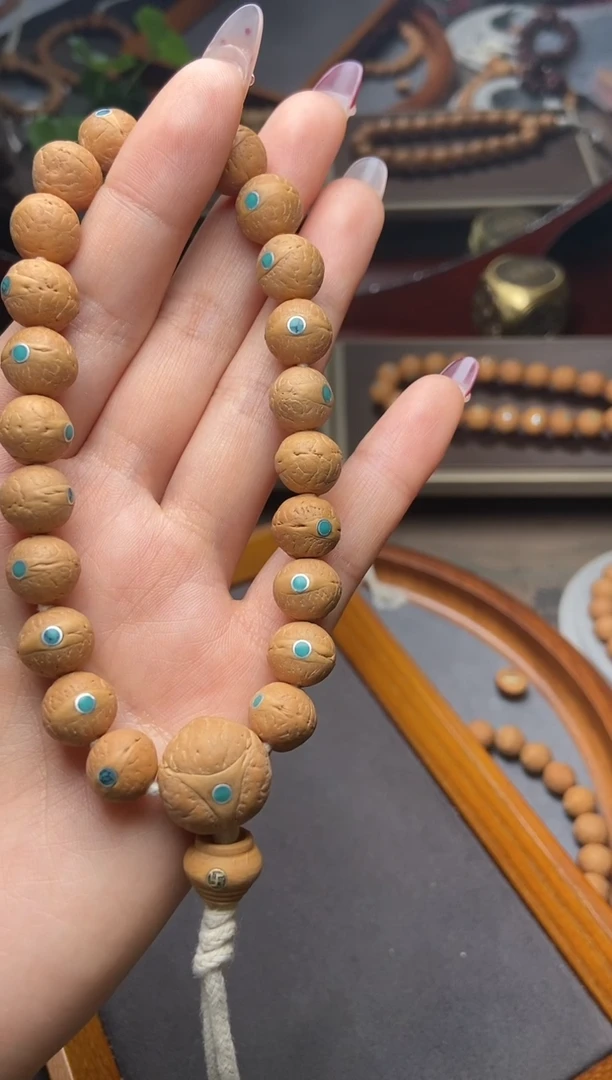 【闪购商品】凤眼菩提手串11高火托付给