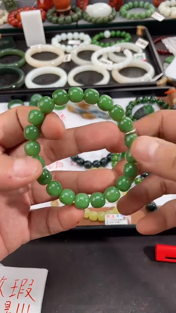 未镶嵌手串和田玉多样性发一件THTY6478