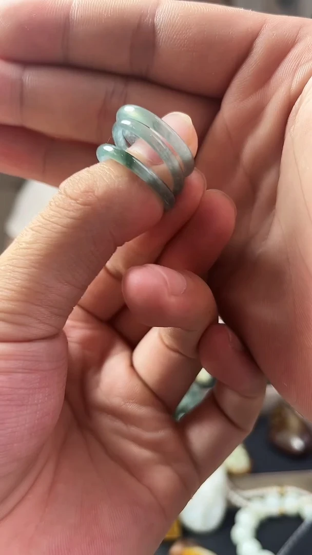 翡翠戒指未镶嵌戒指多样性发一件