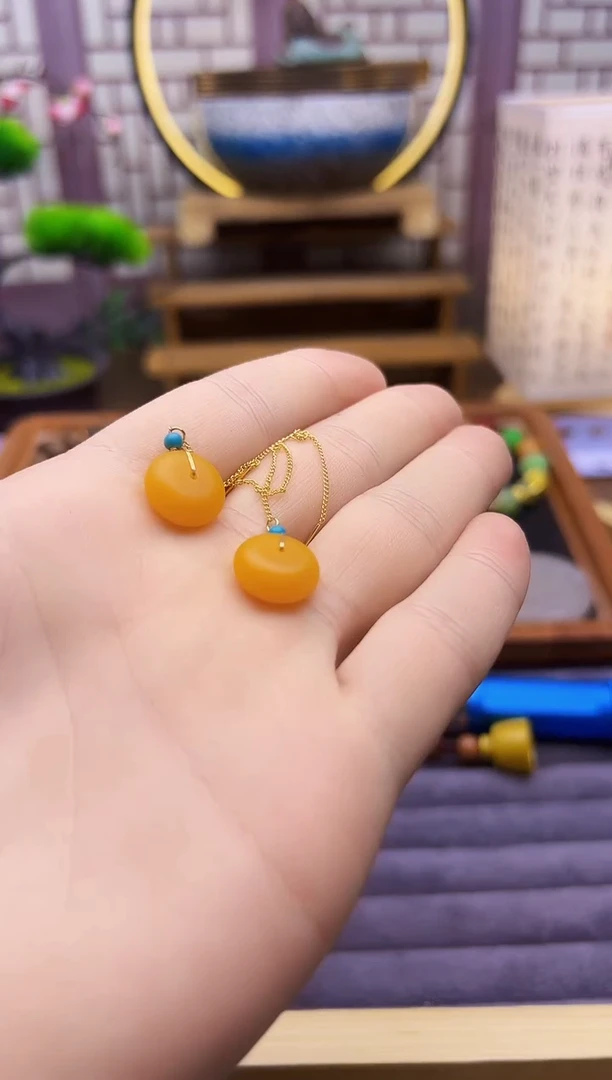 14K金镶嵌颈饰蜜蜡E410