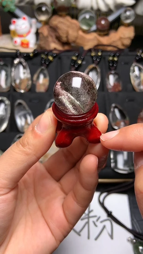 【闪购商品】水晶吊坠(赠链)未镶嵌52