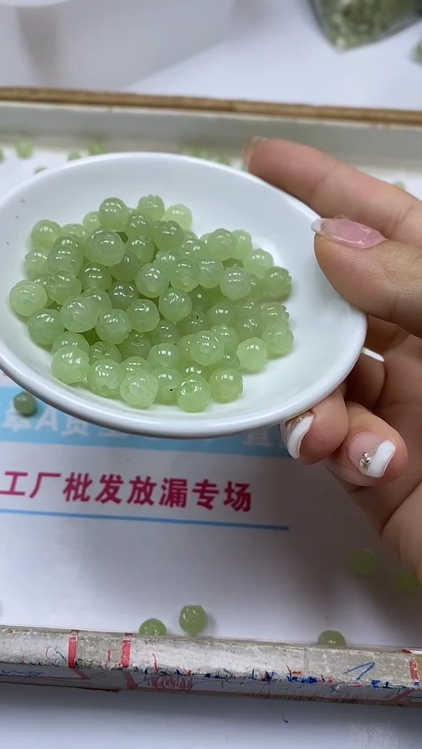 手饰玛瑙未镶嵌C968冰 晴莲花珠8mm10颗6.8元