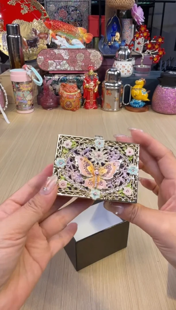56七宝紫色长方蝴蝶盒