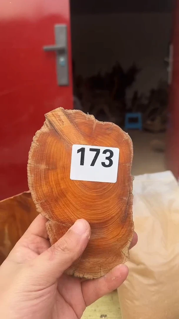 柏木（崖柏）太行陈化崖柏香片！随机一片！（1单1片）173