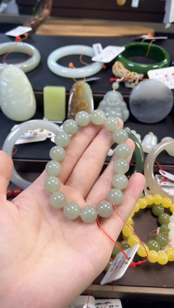 未镶嵌手串和田玉卡12且末青白 圆珠 810142