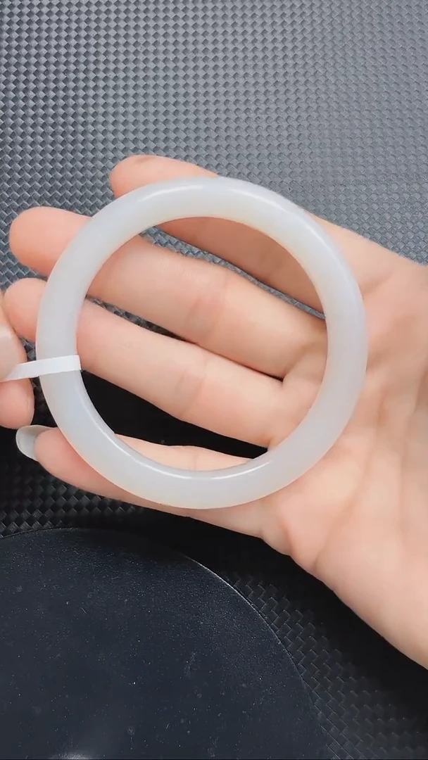 和田玉手镯未镶嵌116圈口53.4