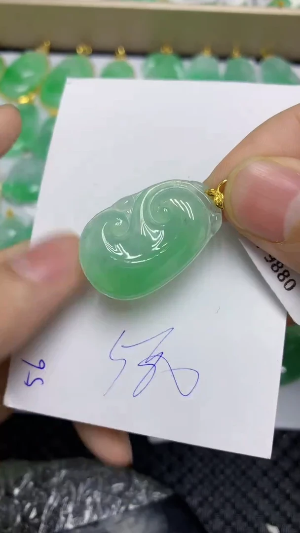 颈饰18K金镶嵌翡翠翡翠11111111