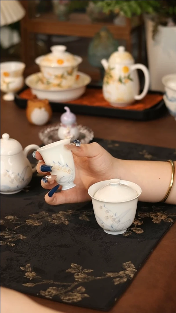 盖碗+茶杯 哈哈哈哈哈