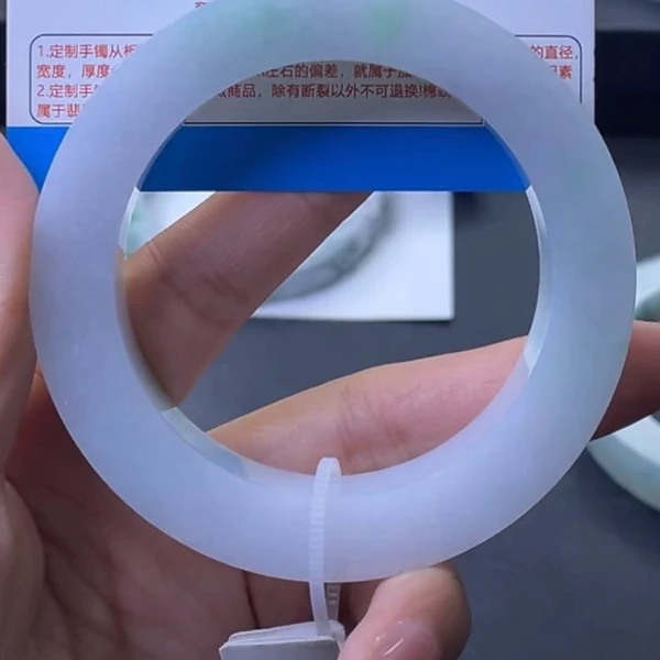 天然翡翠A货  翡翠手镯定制