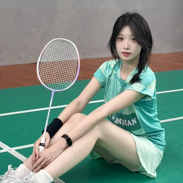临典羽毛球服套装女2025夏季新款吸汗透气速干高颜值球服大赛服