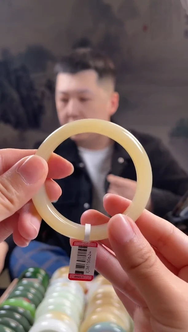 未镶嵌手镯和田玉55圈口0624