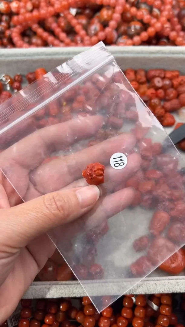 未镶嵌花件南红玛瑙1