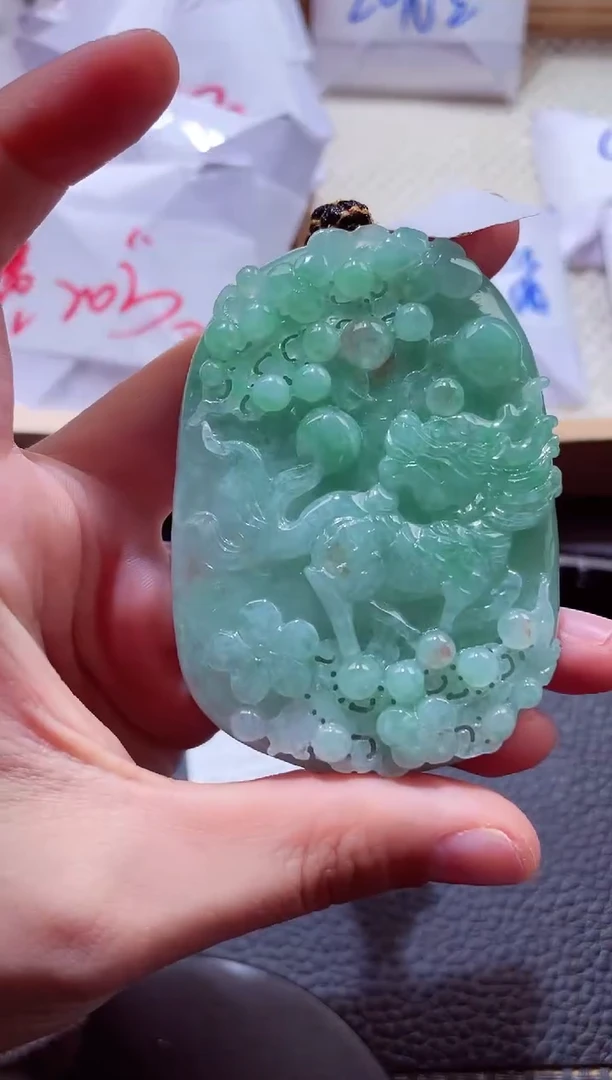 颈饰未镶嵌翡翠00007759