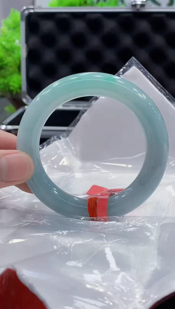 未镶嵌手镯翡翠翡翠手镯