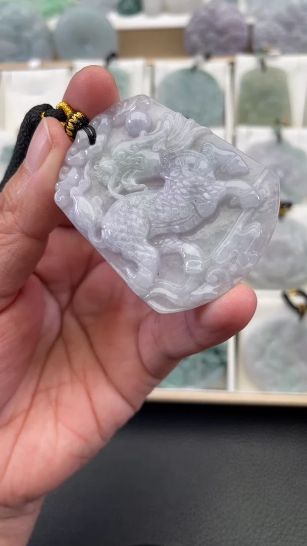 颈饰未镶嵌翡翠天然缅甸翡翠A货368