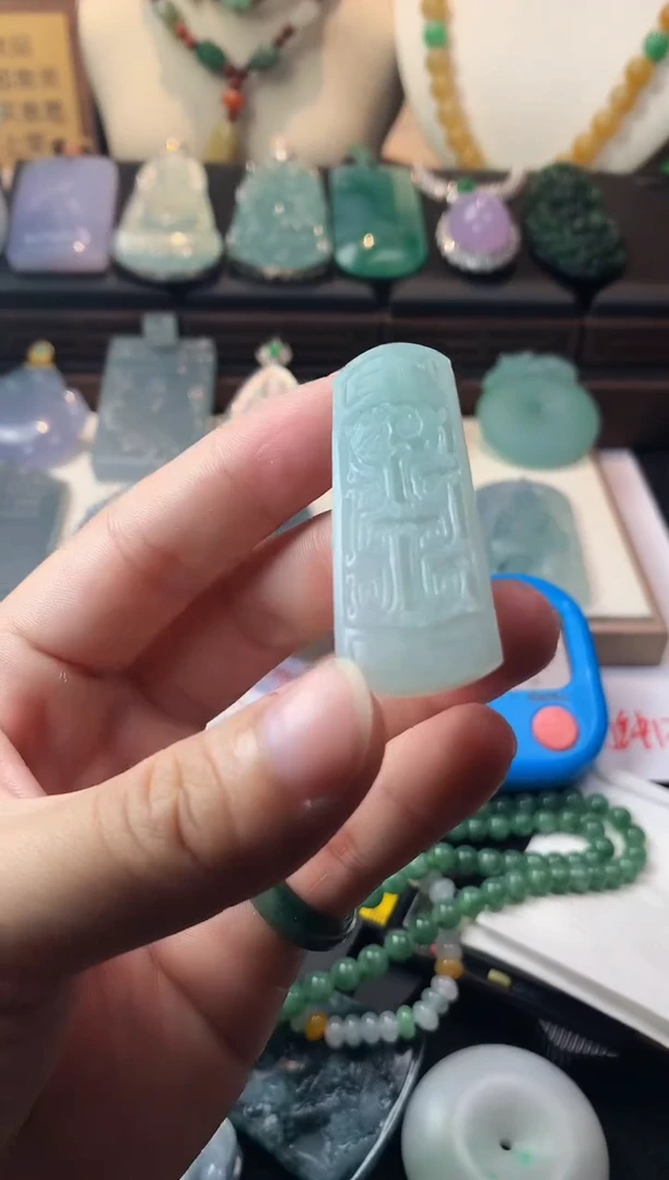 未镶嵌定制翡翠有****来毛货不退不换