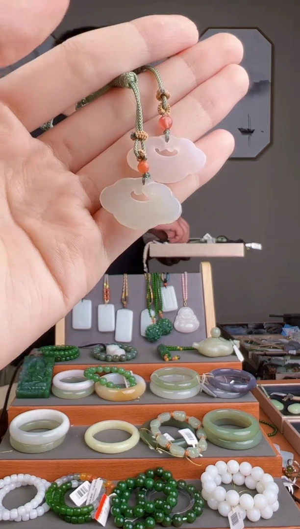 和田玉未镶嵌颈饰多样性发货 拍一单发一个