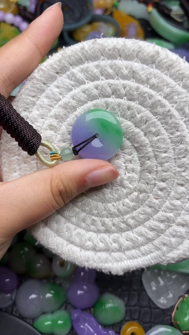 颈饰未镶嵌翡翠缅甸翡翠吊坠