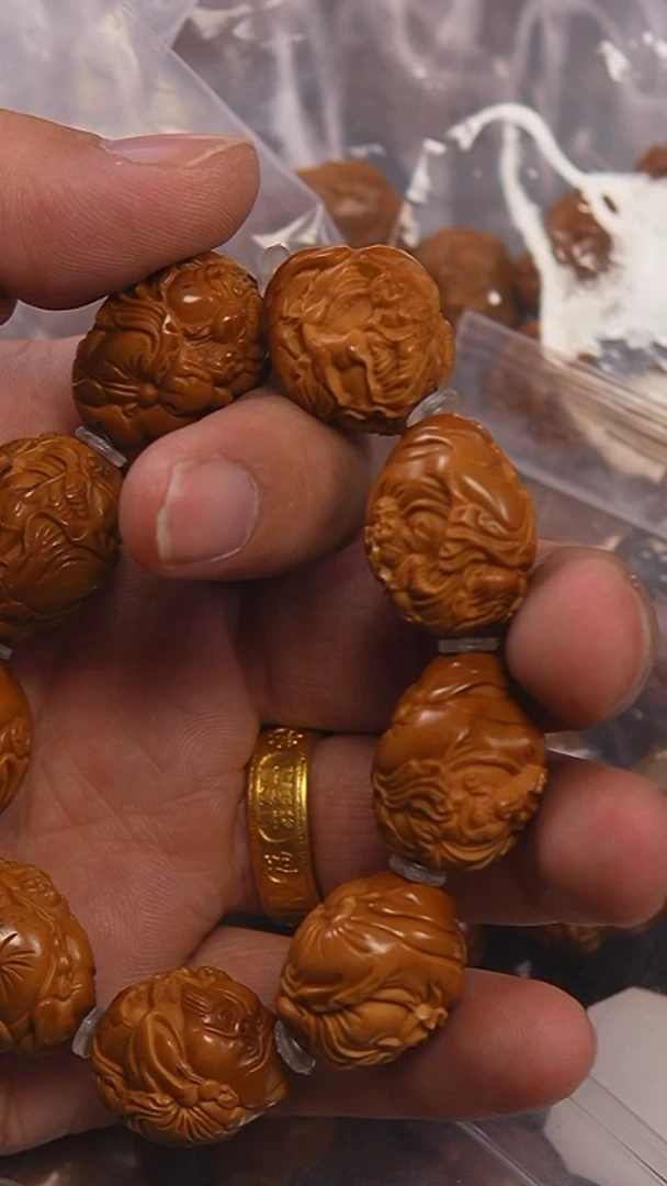 吊坠橄榄核财神财神