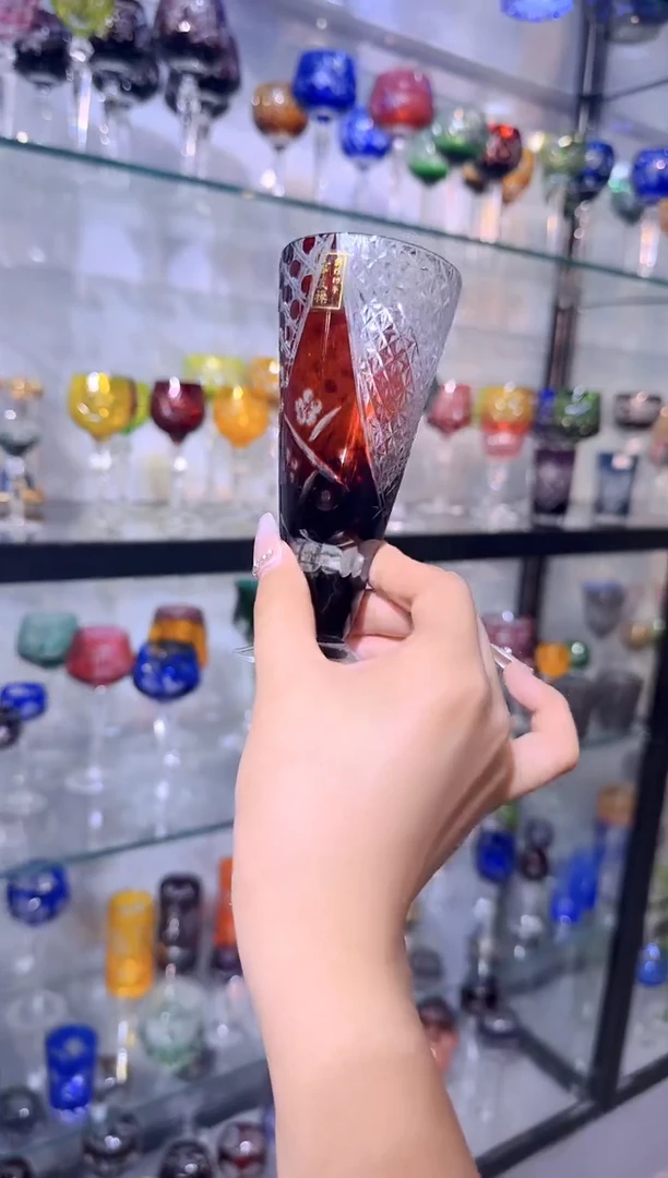 摆件娜娜中古瓷器如图所示6