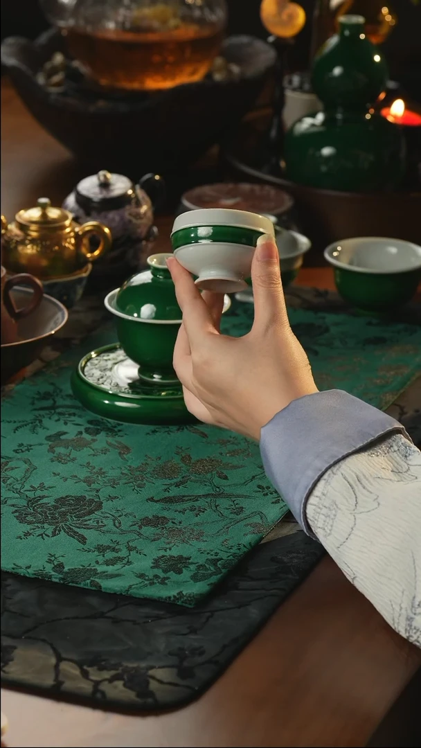 瓷片瓷唐里