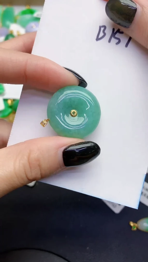 【闪购商品】翡翠18K金镶嵌颈饰00000000000