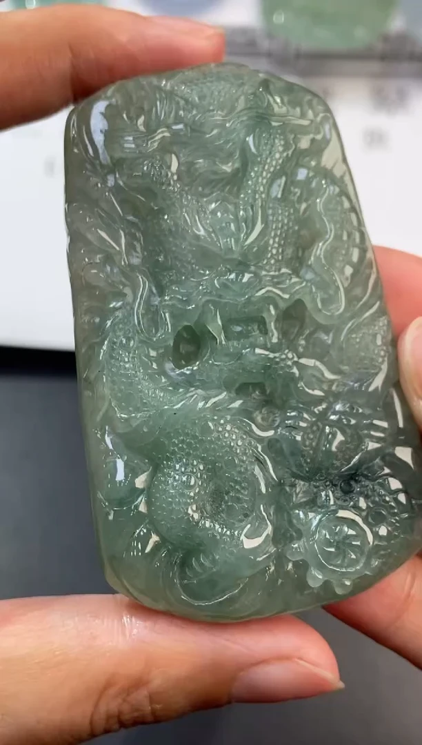 未镶嵌挂件翡翠371419    多人