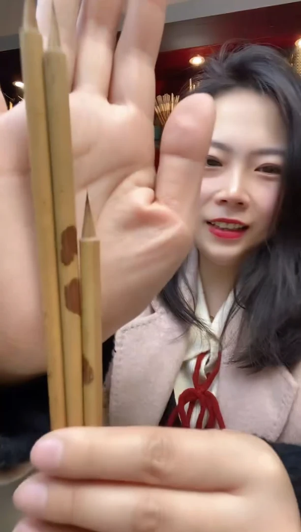 【闪购商品】微瑕红香妃紫狼毫毛笔一支