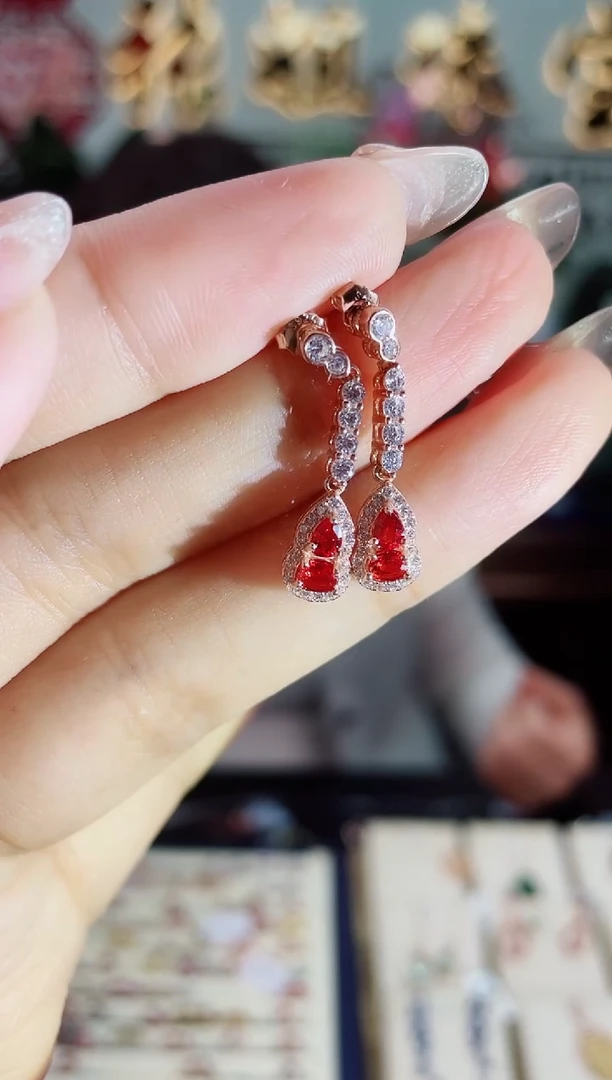【闪购商品】彩色蓝宝石耳饰银S925镶嵌耳