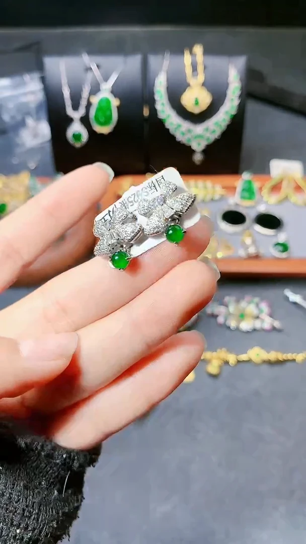 【闪购商品】翡翠耳饰银S925镶嵌耳饰