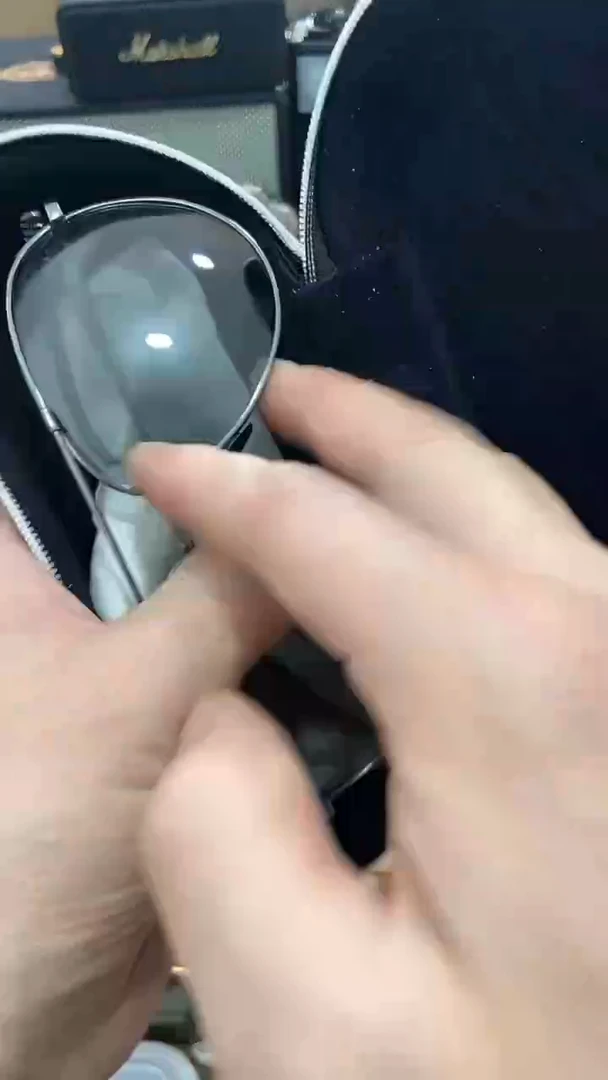 瓷片闪购商品 如图所示