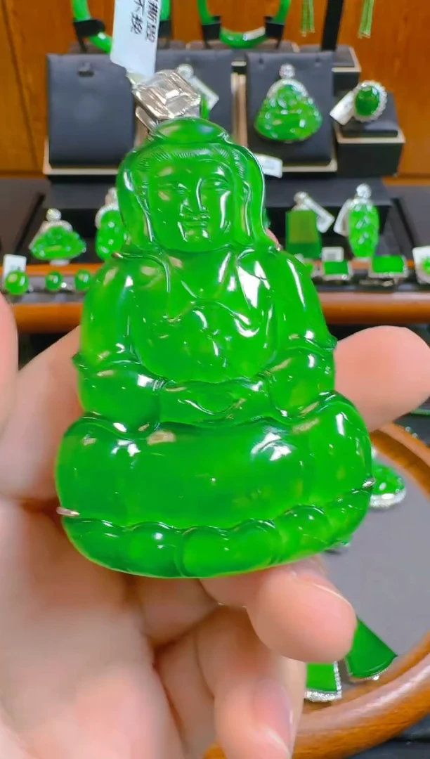 吊坠(赠链)银S925镶嵌翡翠上***?天然A货翡翠