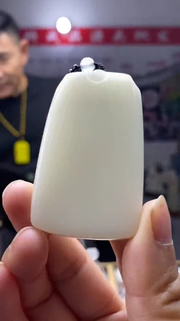 颈饰未镶嵌透闪石质玉天然玉石未镶嵌颈饰