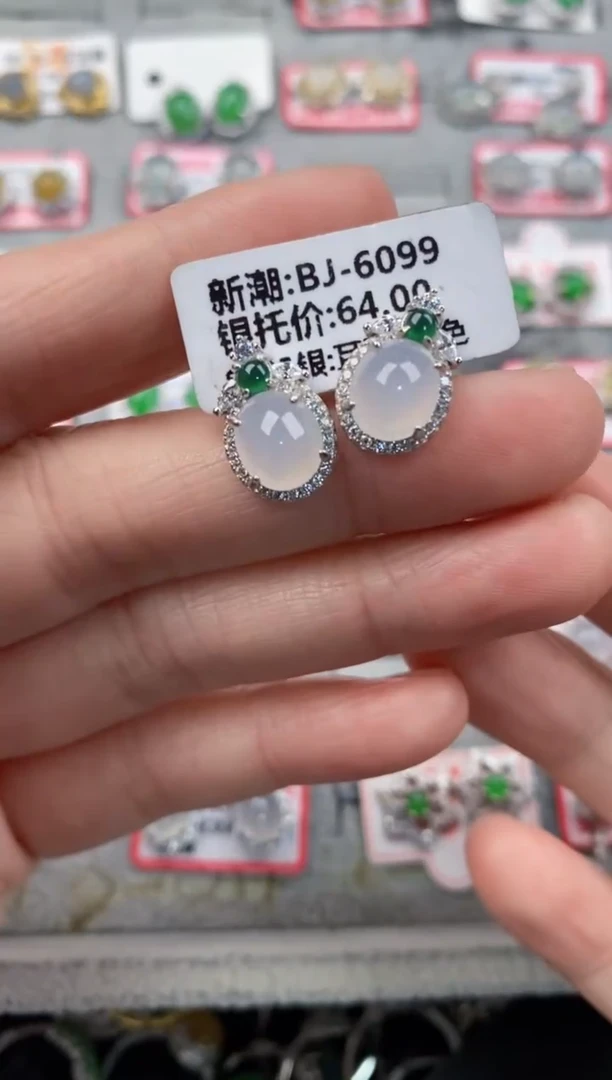 银S925镶嵌戒指翡翠999            9
