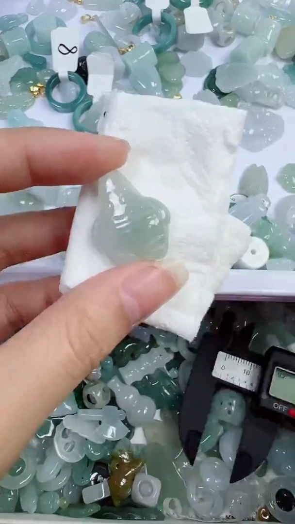 散珠翡翠413号链接，A货翡翠