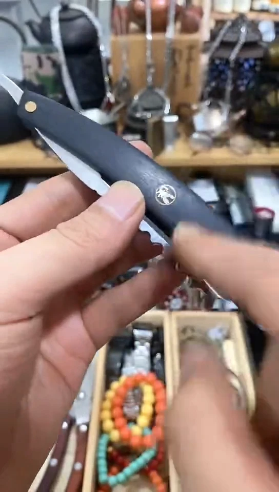 瓷片闪购商品  如图所示