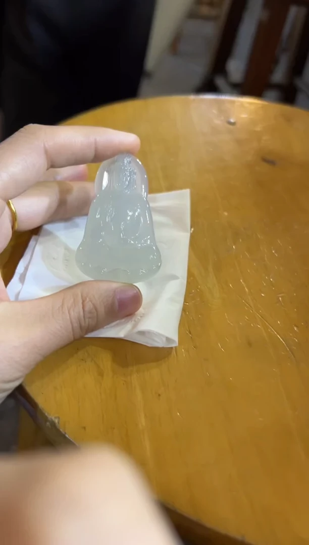 未镶嵌定制翡翠素衣