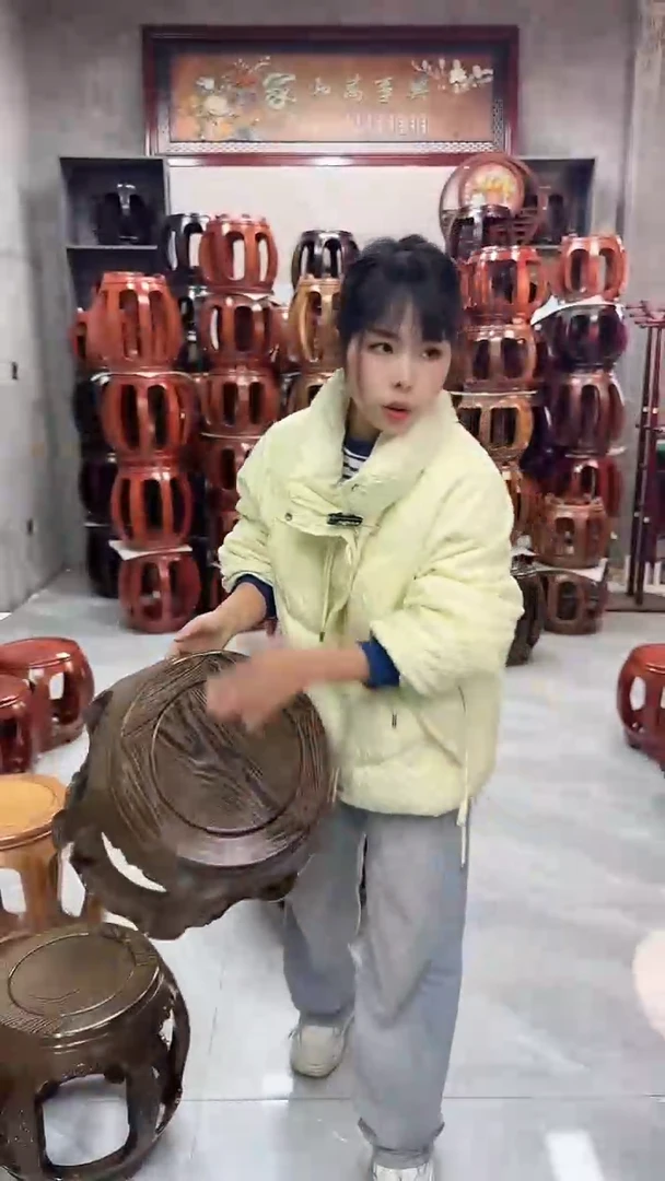 【闪购商品】鸡翅木类家具鸡翅木大号雕花鼓凳一个